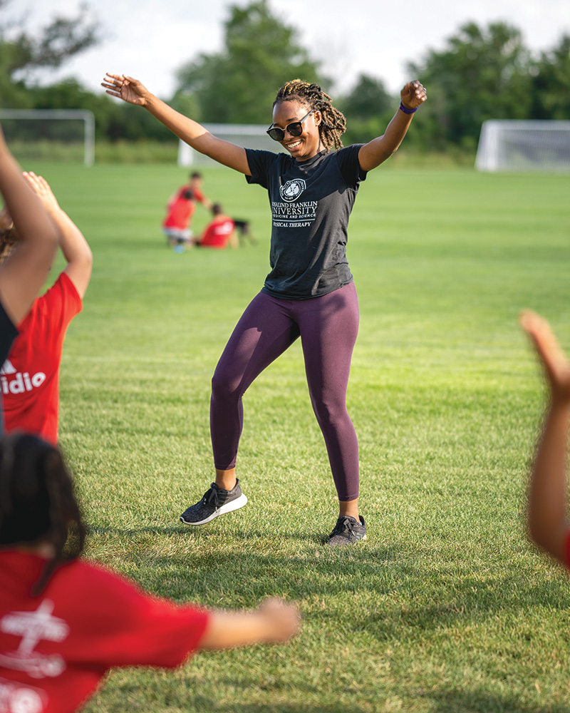 An RFU PT student leading an exercise class.